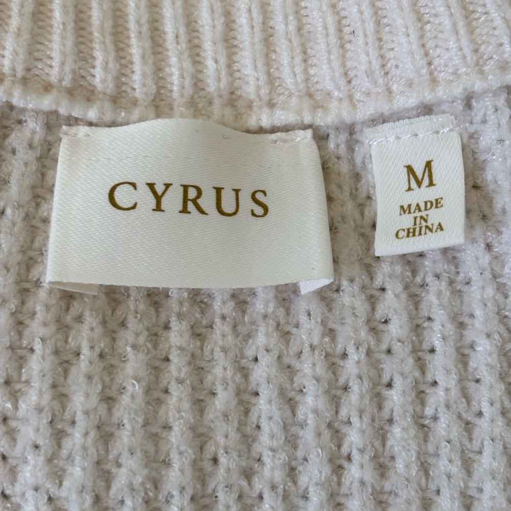 Cyrus Cream Cable Knit Sweater Ivory Size M Academy Preppy - Picture 8 of 16